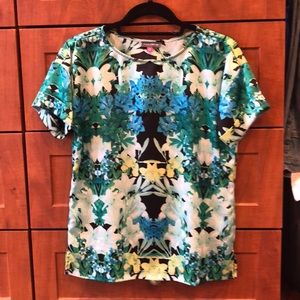 Vince Camuto floral top